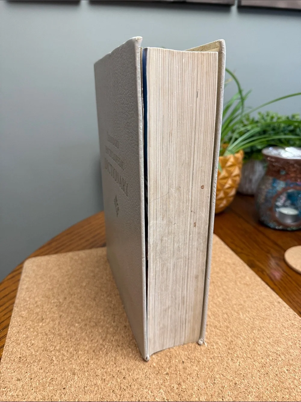 Vintage 1972 Funk & Wagnalls Encyclopedic Dictionary Hardcover Text Book Large - Picture 2 of 10